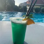Pool Lägenhet *